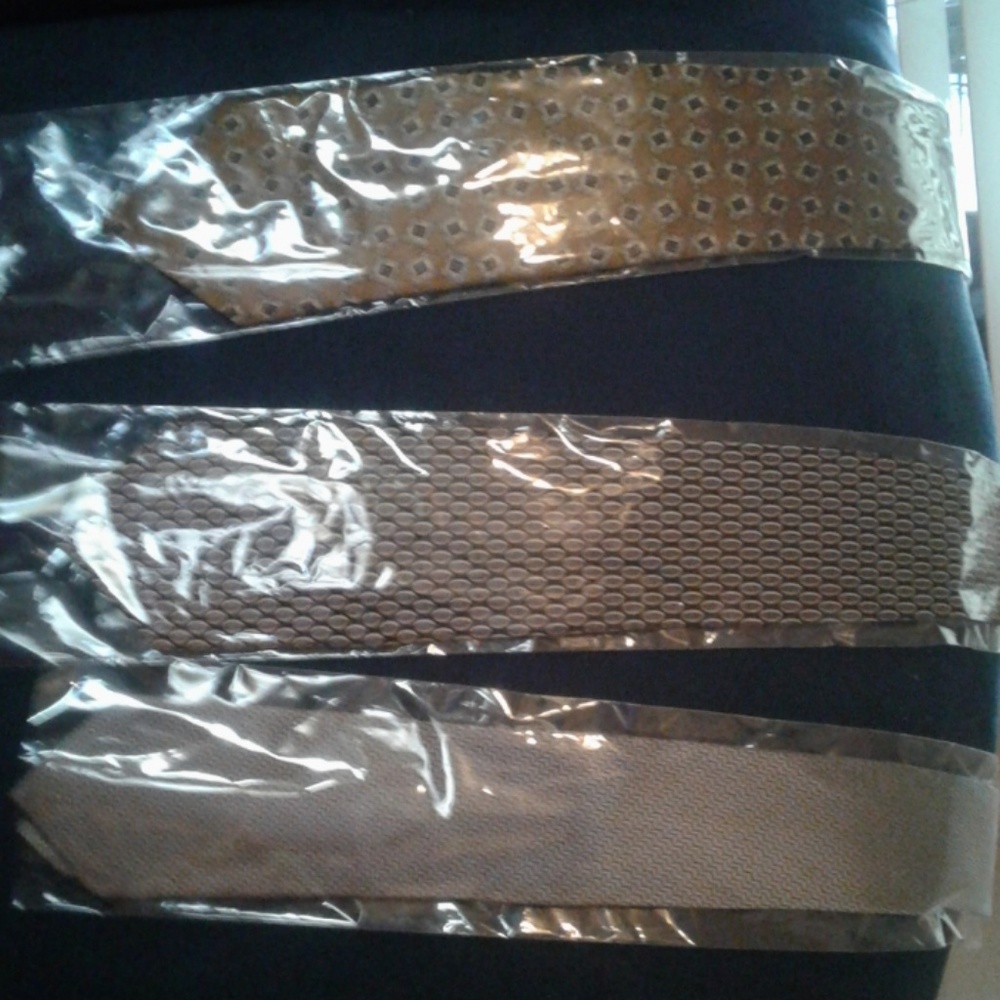 Set of three brand name neckties